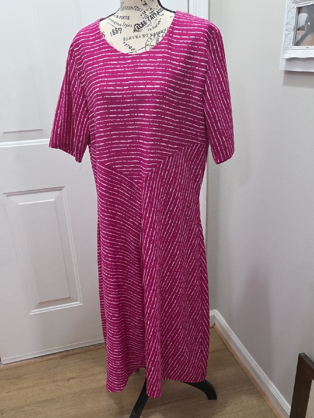 Serengeti Fuchsia & White Striped Maxi Dress XLP